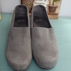 DANSKO SHOES SZ 11